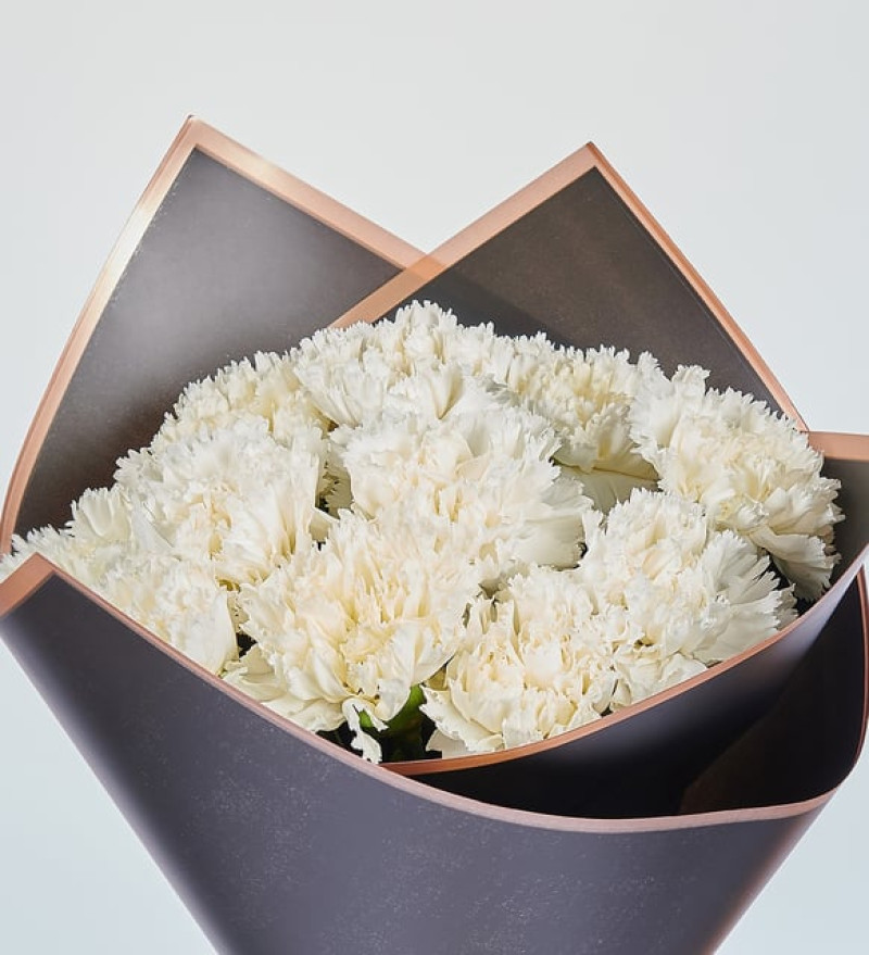 Beyaz Karanfil Çiçek Buketi